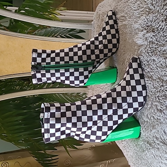 Current Mood Ankle Boots ❤️ - Picture 2 of 8